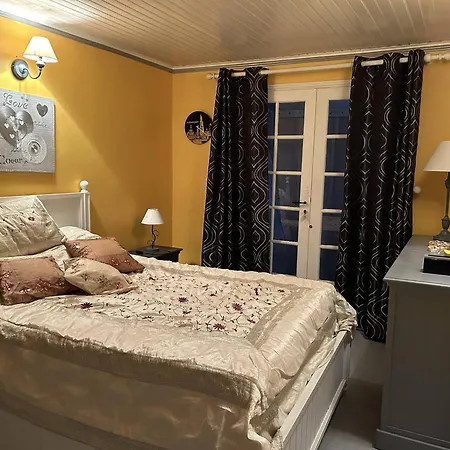 5 Pieces Avec Piscine Privee Pres De La Au Lavandou - Fr-1-251-852 * Le Lavandou